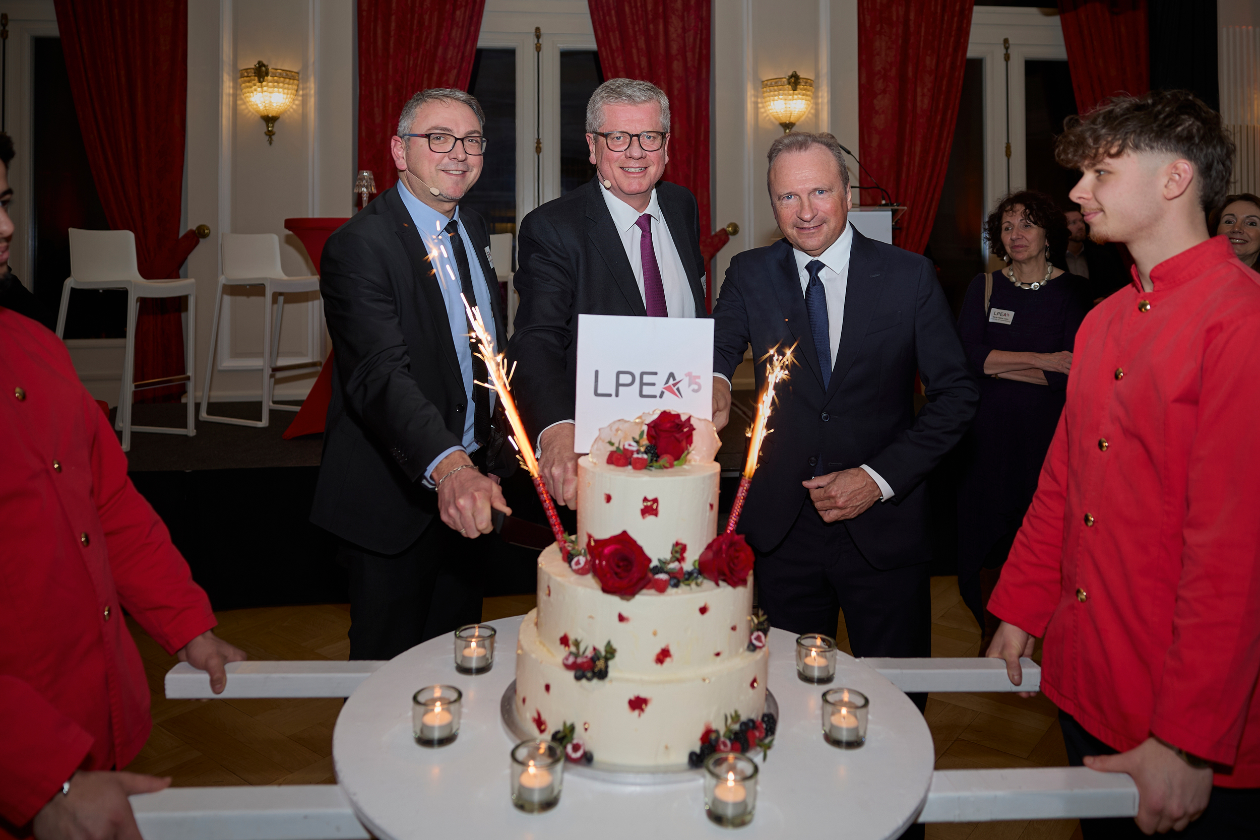 Photo événement LPEA capturée par Eric Devillet, photographe professionnel spécialisé en portraits corporate et publicitaires au Luxembourg