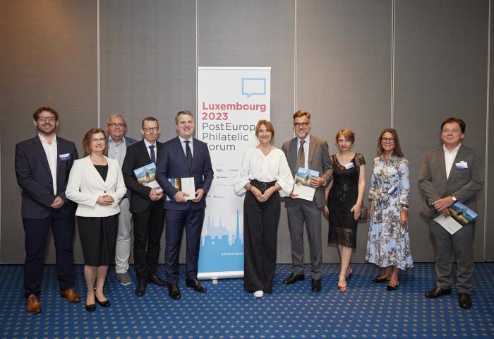 POST LUXEMBOURG par Eric DEVILLET Photographe Professionnel Évènement Corporate Luxembourg Belgique France