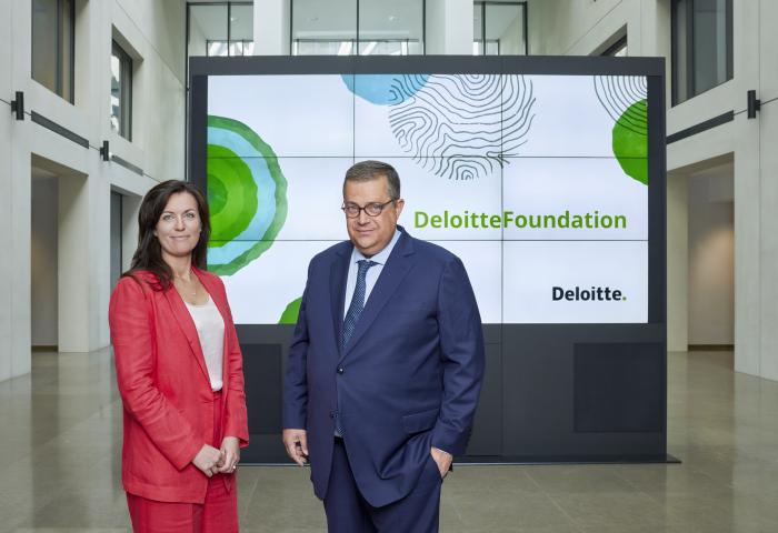 Deloitte Foundation par Eric Devillet Photographe Professionnel Portrait Corporate Luxembourg Belgique France 