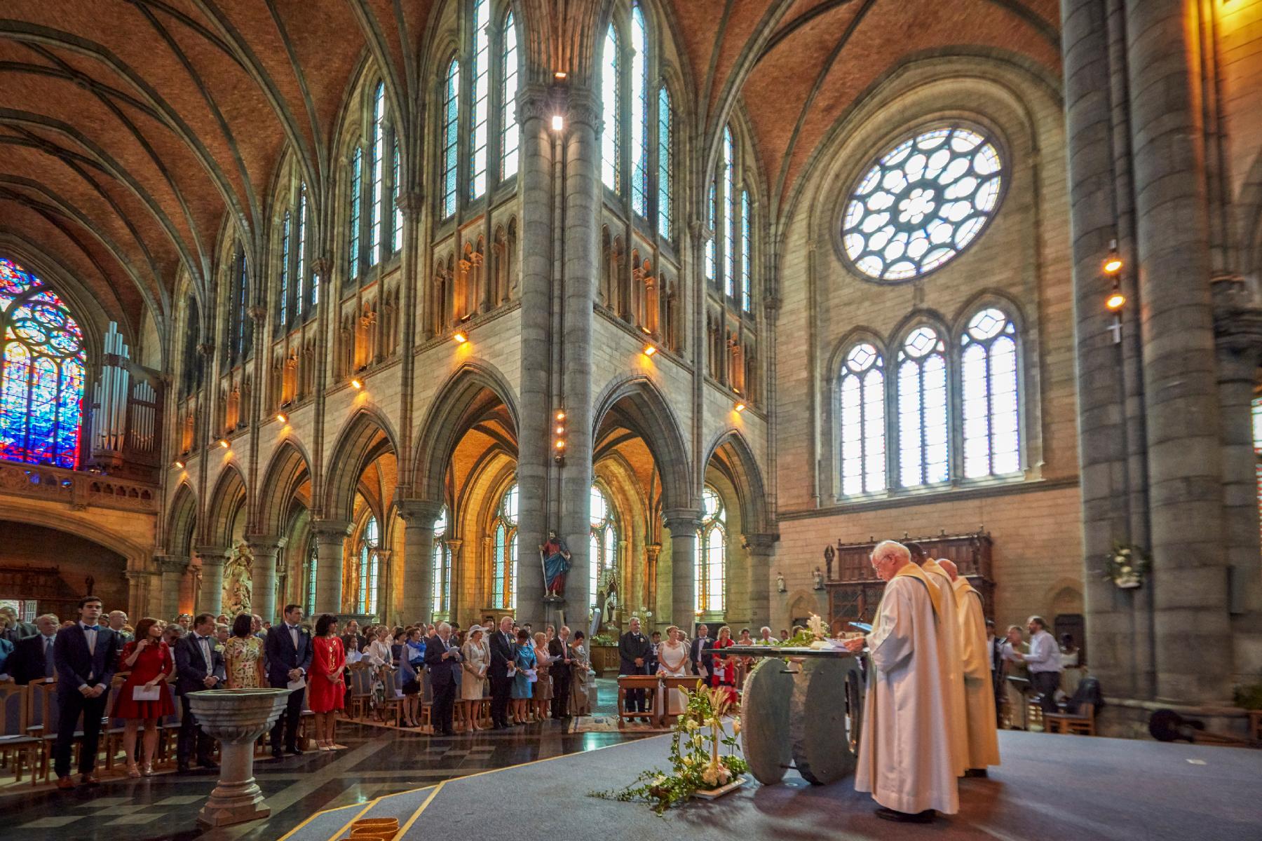 Photo mariage capturée par Eric Devillet, photographe professionnel spécialisé en portraits corporate et publicitaires au Luxembourg.